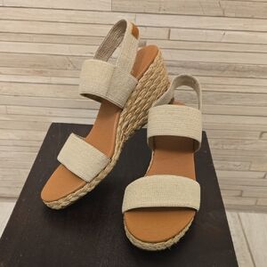 Elegant Beige Wedge Sandals